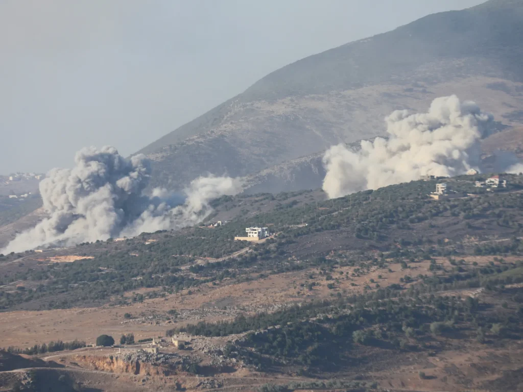 Israel bombs Lebanon-Syria border, kills four people Israel bombs Lebanon-Syria border, kills four people