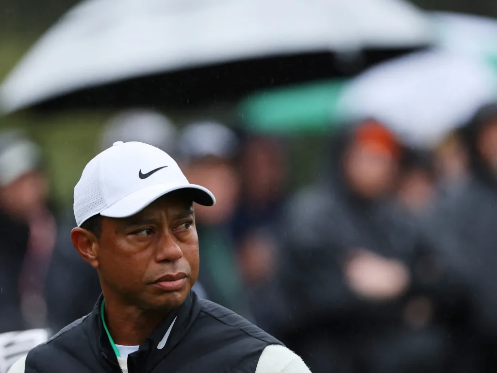 Tiger Woods charged with DUI after rollover crash in Florida
