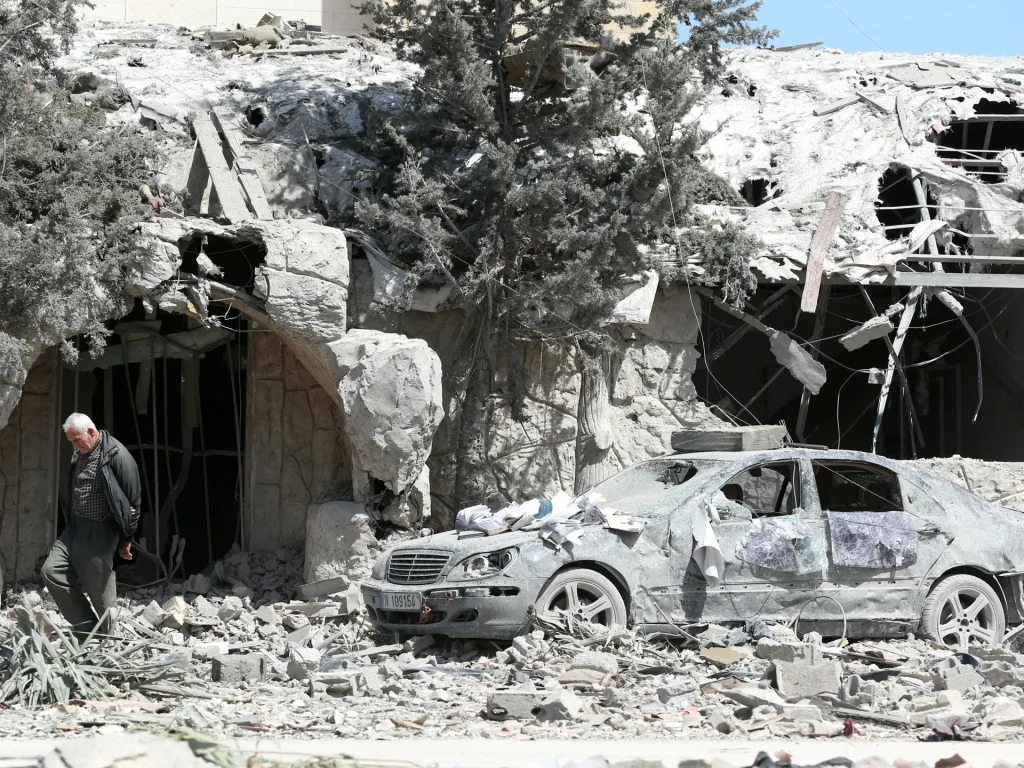 Iran war live: Israeli attacks on Lebanon threaten US-Iran ceasefire talks | US-Israel war on Iran News